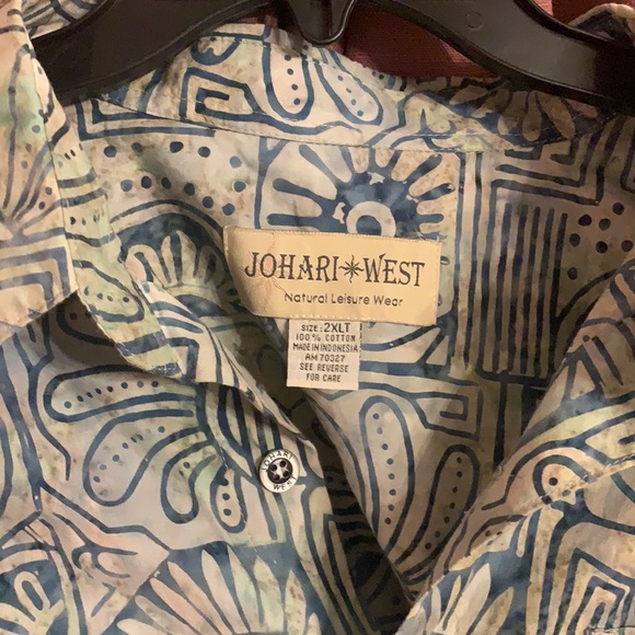 NWT Button down shirt - Picture 2 of 2